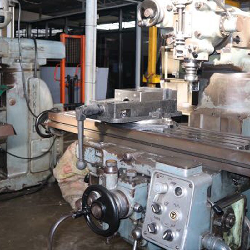 mesin milling manual makino