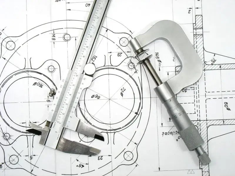 perbedaan reverse engineering redesign