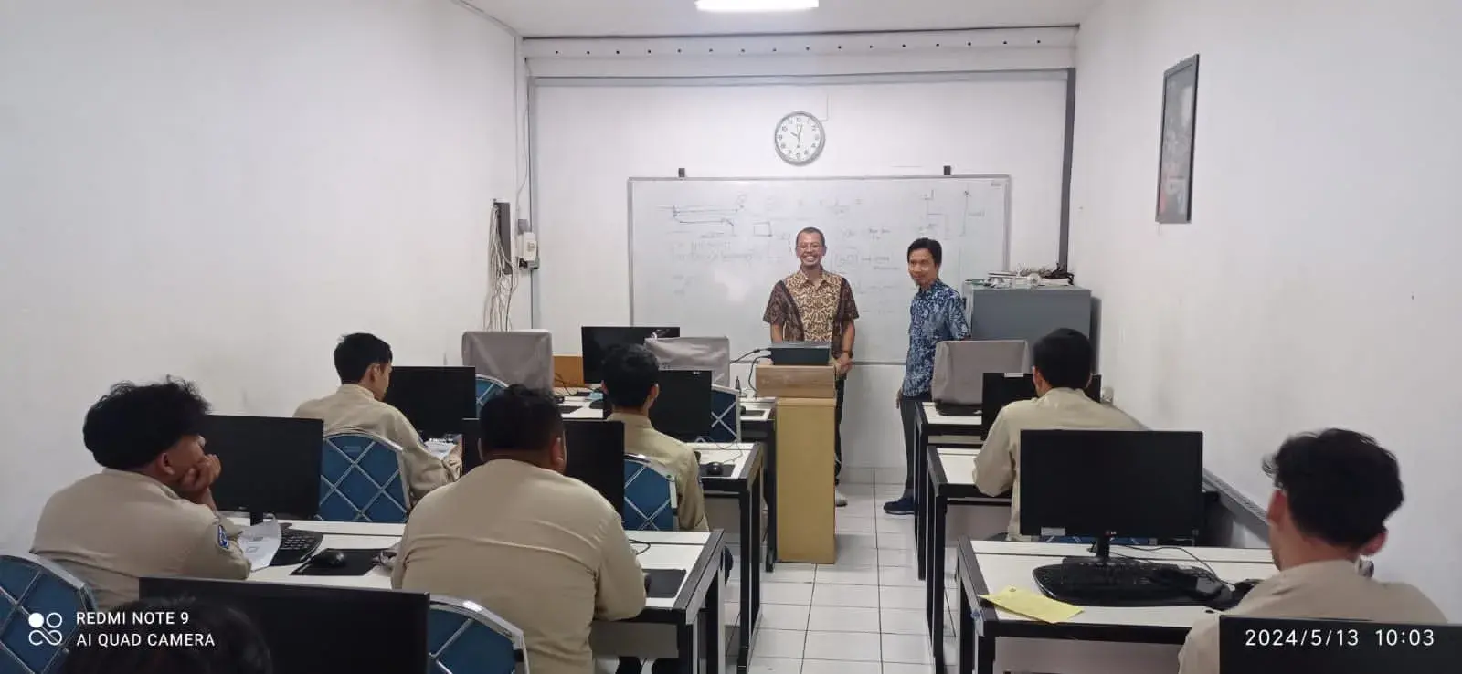 menyelaraskan pendidikan dengan dunia industri